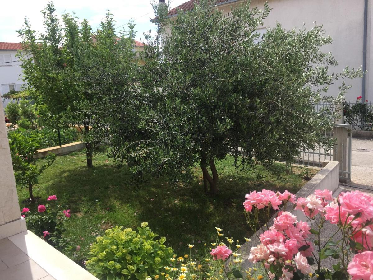Apartments With A Parking Space Kastel Kambelovac, Kastela - 15480 Exterior photo
