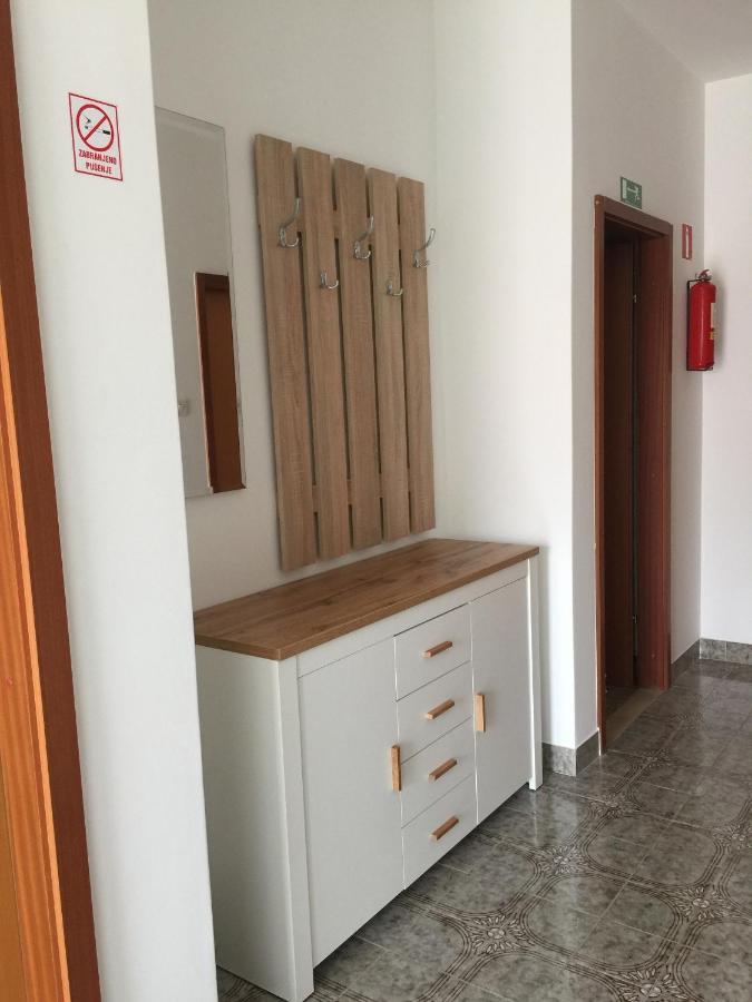 Apartments With A Parking Space Kastel Kambelovac, Kastela - 15480 Exterior photo